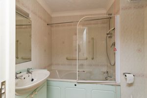 BATHROOM- click for photo gallery